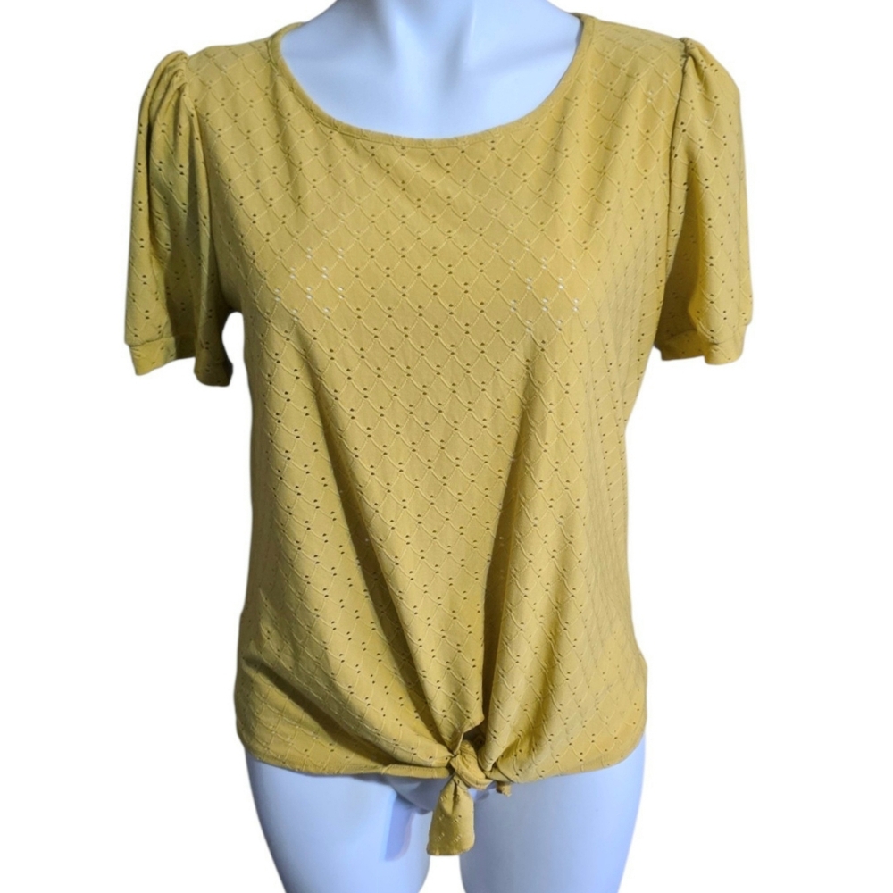 W5 Tie Hem Eyelet Top Golden Yellow Size M - Picture 2 of 8
